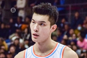 夏晓司：郭凯明天会出战对阵上海的比赛 于德豪还需10天左右