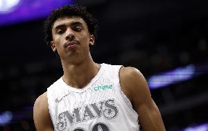 外线有谱！克里斯蒂三分5中4拿到12分另有3板2助