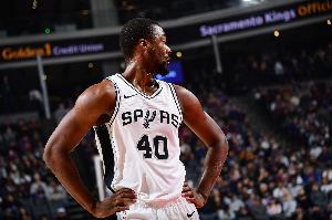 巴恩斯近期表现出色！马刺代理主帅：他很职业 这并不令人意外