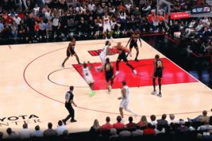 松弛感！🤣杜兰特边缘OB“海产品”打架 好像还轻推了一把？