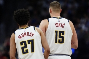 马健：湖人三阵和掘金打到最后虽败犹荣 前面有这拼劲不至于3连败