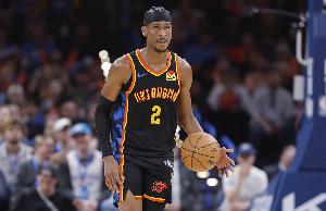 人类31分精华🤣亚历山大生涯第33次31分联盟同期最多&历史第18