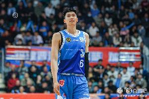 进步十分明显！邹阳下半场主导逆转 全场16中10&三分9中4砍30+11