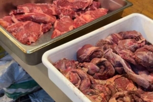 少不了烤肉！大马丁社媒晒阿根廷队厨房烤肉视频