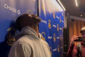 希尔德调侃：巴特勒的三双假得要死！JB还击：你传球太少才拿不到