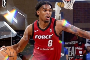 乱杀！火箭旧将克里斯托弗G联盟22中13爆砍38分5板6助5断2帽