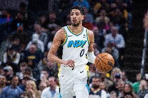 哈利伯顿12次15+15助且最多1失误 追平魔术师 并列历史第3多