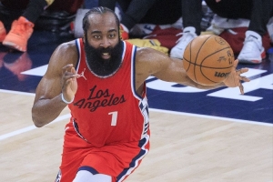 船记：我甚至没料到哈登今天会打 而他现在真正改变了比赛