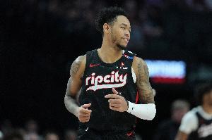 美记：A-西蒙斯在休赛期的动向值得关注 魔术热火湖人为潜在下家