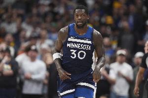 芬奇：兰德尔把自己擅长的事做得很好 我们一直需要他这样发挥