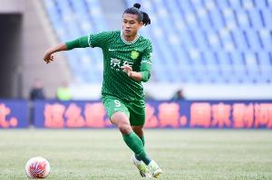 于大宝寄语张玉宁：虽然外援对国产前锋冲击大，但要先保持好心态