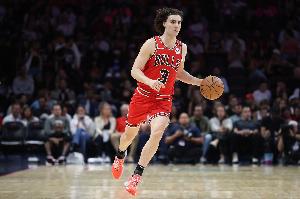 被雷霆防晕了？公牛首节20中6&三分10中1 失误数8＞进球6