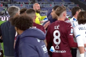 拉齐奥主场1-1平都灵&跌至意甲积分榜第七，赛后双方球员发生冲突