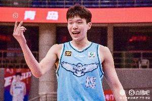 杨瀚森本赛季常规赛共三次当选周最佳 联盟独一份！