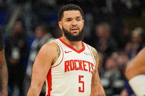 客战湖人！🚀火箭首发：范乔丹、杰伦-格林、阿门、狄龙、申京