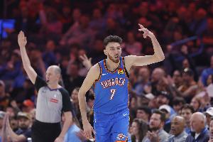 戴格诺特谈切特：比赛节奏很关键 他还没完全恢复到最佳状态