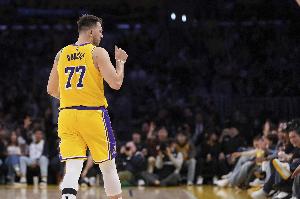 东契奇：我们季后赛有可能会碰上勇士 需要做好更充分的准备