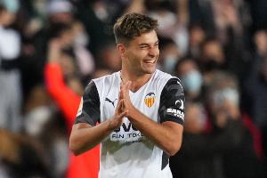 专打强队，杜罗自上赛季8次面对皇马&巴萨7场破门