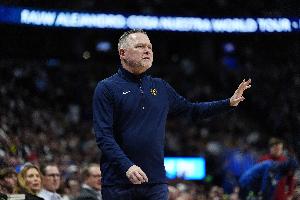 魔术师：在NBA45年没见过这种赛季 东眉互换 詹金斯马龙被解雇