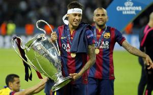 今年会？巴萨上次夺欧冠是10年前，此后9赛季皇马5夺欧冠巴萨0次