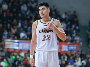 无奈早早6犯！李晓旭仅出战27分钟 6中2&三分4中0拿4分4板