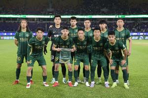 赛前得知噩耗？浙江队今日首发合影，似乎给布彭扎留了个位置