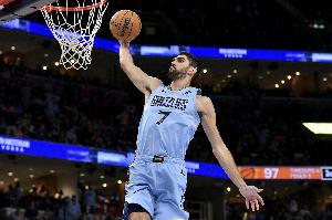 莫兰特背景板😂！阿尔达马11中5得11分4板3助1断