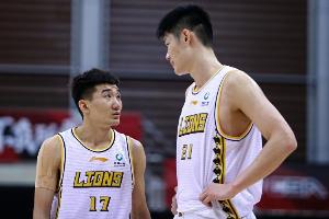 探长：广厦找回了自己&恢复了信心和元气 他们体现了团结和欲望