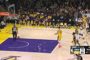 森林狼再次延误比赛吃T 东契奇笑纳一分😩芬奇无语