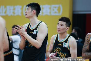 伤病隐患！付政浩：广厦拒“黑八”惊险过关 但伤病满营前路荆棘