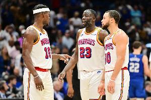 追梦：我认为这支球队有能力完成我们的目标 那就是赢得总冠军