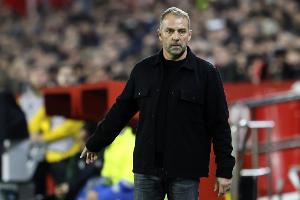 弗里克执教球队在欧冠32场打进100球，拜仁57球&巴萨43球