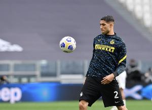 迎战旧主！阿什拉夫2021年从国米转会巴黎，国米随即签下邓弗里斯