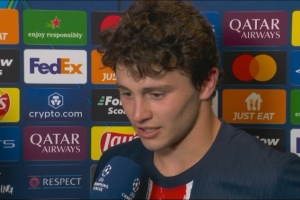 内维斯：恩里克对我们讲话纠正防守问题，欧冠中难免要吃点苦头