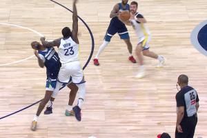 固定节目😂！追梦恶犯回替补席 标靶中心全场高喊：垃圾追梦！