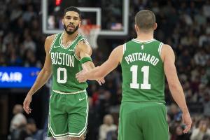 😲差距悬殊！凯尔特人全队三分球40中20 尼克斯仅25中5