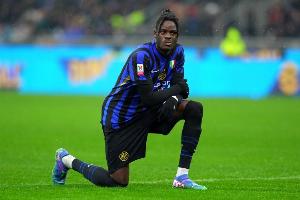 罗马诺：英格兰和德国球队考察国米后卫比塞克，已开始打电话咨询