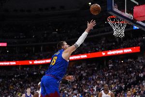 第三节11分！约基奇三节15中5拿到22分10板3助4断 正负值+7