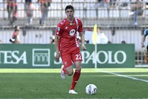 罗马诺：法兰克福和巴塞尔对帕拉西奥斯感兴趣，决定权在国米手中