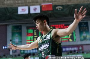 直播吧：部分NBA球队有意邀请林葳参加试训