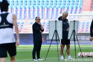 云南玉昆今日赛前官训图集