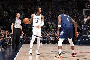 韦德：罗斯在莫兰特身上看到自己的影子 我也这样看爱德华兹