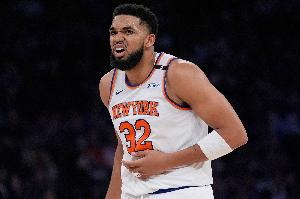 纽约硬糖🍭唐斯主场20中8砍下21分12篮板两双数据 正负值达+25