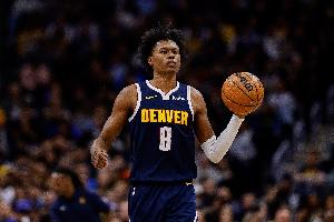 差劲！沃特森8投仅1中拿到4分4板 正负值-27