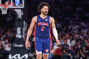 崭露头角！康宁汉姆获得10张MVP选票 排名MVP总分榜第七！