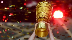 斯图加特夺队史第四座德国杯，上次夺冠也是击败第三级别联赛球队