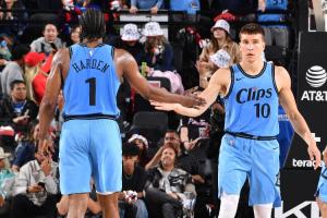 登哥多少钱留队？记者：在寻求交易前 快船会先解决哈登合同问题