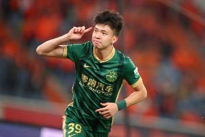 于海：强烈建议王钰栋等新生力量出国看看，千万别想着一步登天