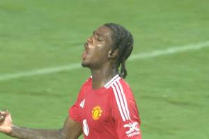 年轻人真的想赢！19岁海文头球破门，曼联3-1领先中国香港