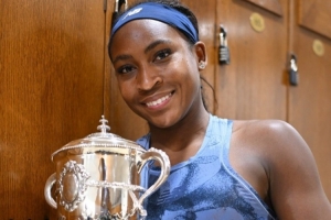 詹姆斯恭喜高芙首夺法网：祝贺我的同胞奥运旗手👏🏾🤎